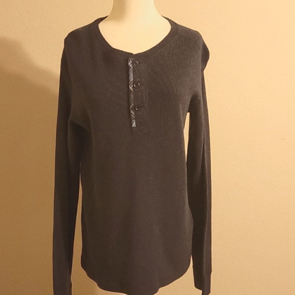 Grayers women's xs thermal shirt.‎